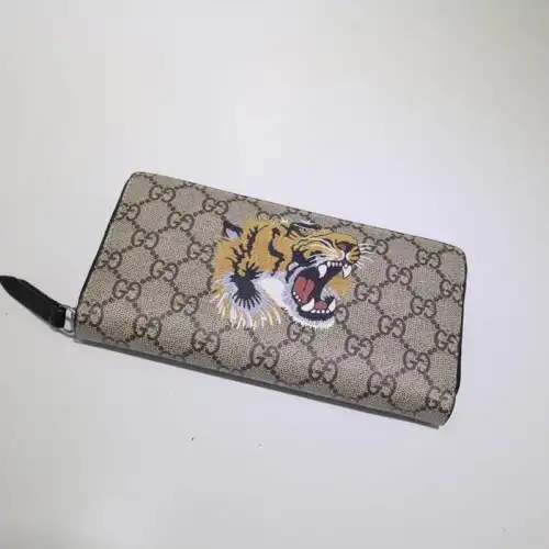 G*u*i brand handbags zip around wallet 1904g0002