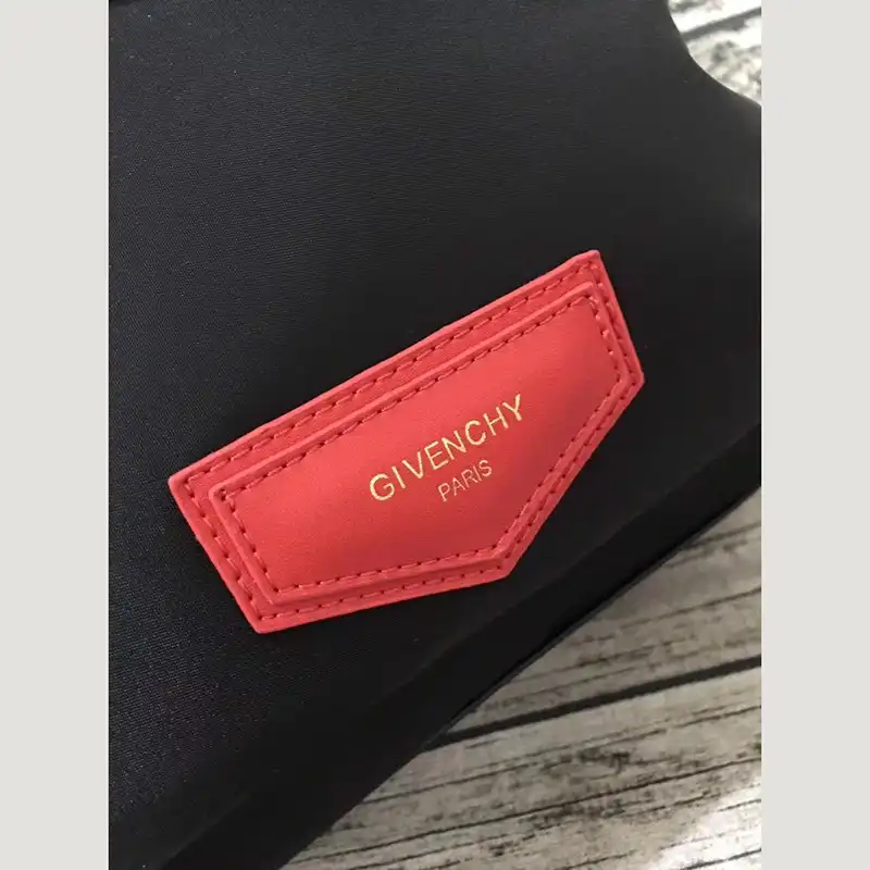 Givenchy Bags 1906BB0189