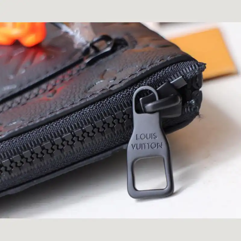 LV Bags 1906BL0069