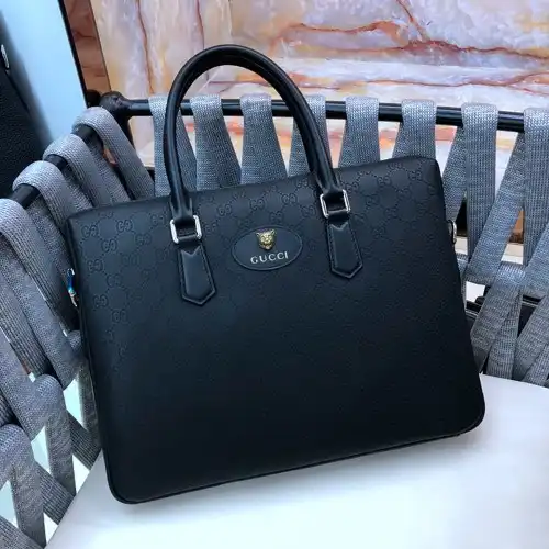G*u*i bags 1910bb0087