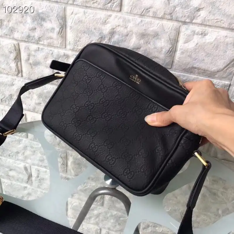G*u*i bags 1910bb0095