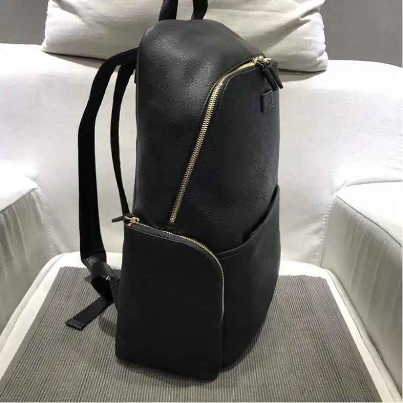 G*u*i bags 1917m0075