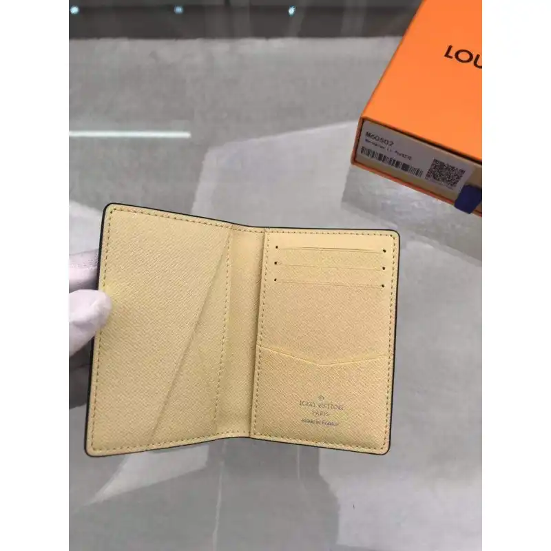 LV Bags 19B570025