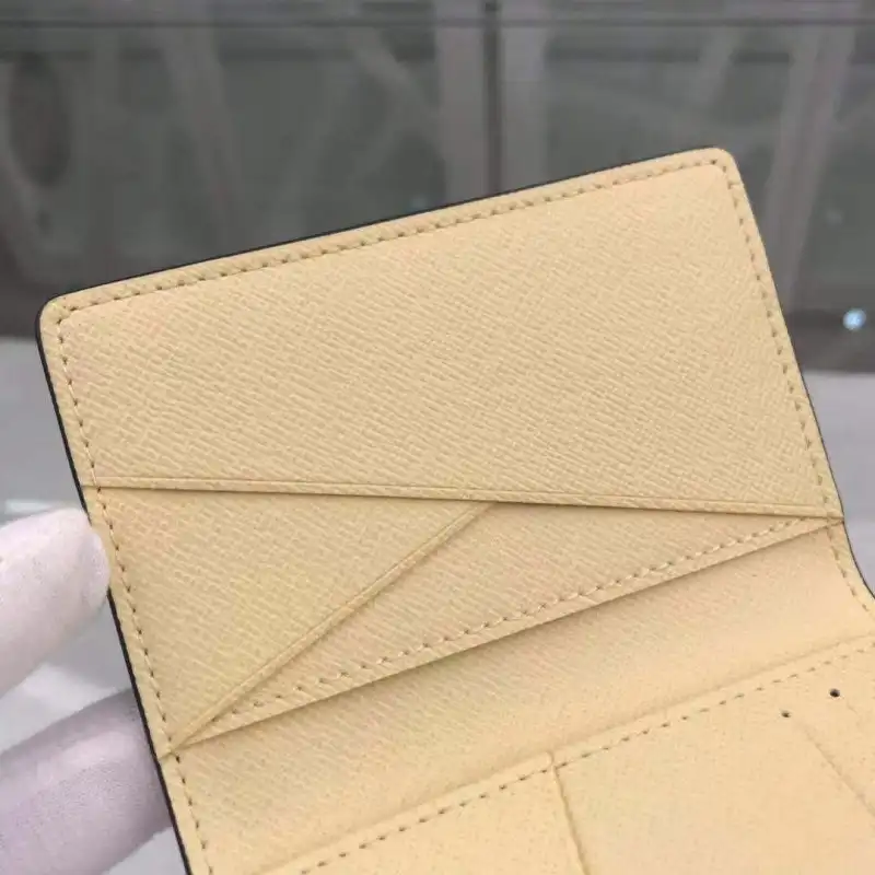 LV Bags 19B570025