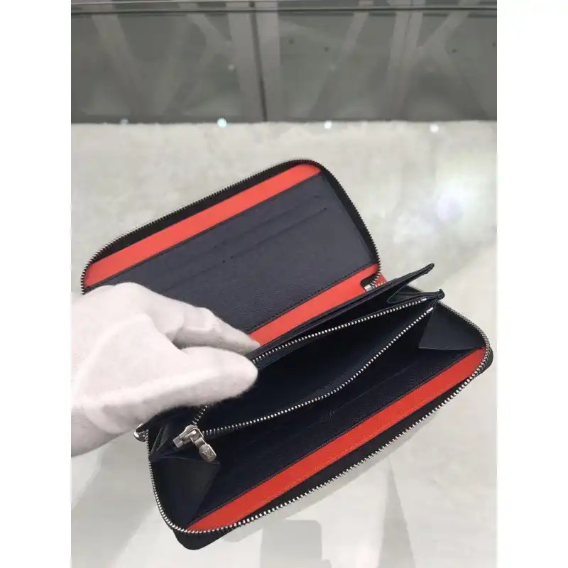 LV Bags 19B570181