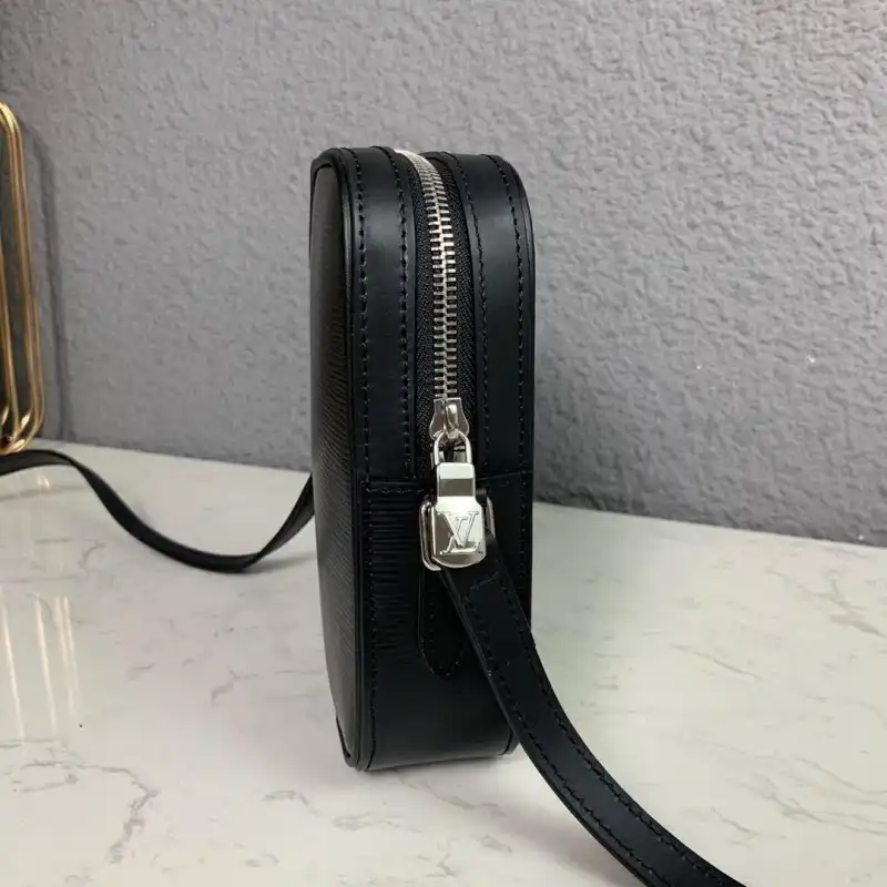 LV Bags 19B570272