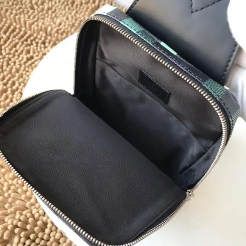 LV Bags 19B570281