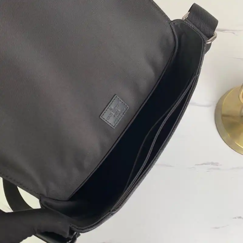 LV Bags 19B5790051
