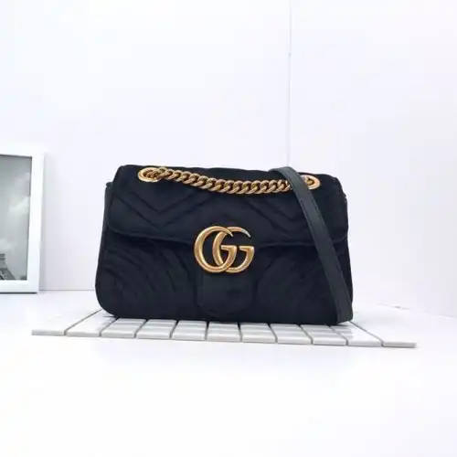 G*u*i bags 19b57g0005