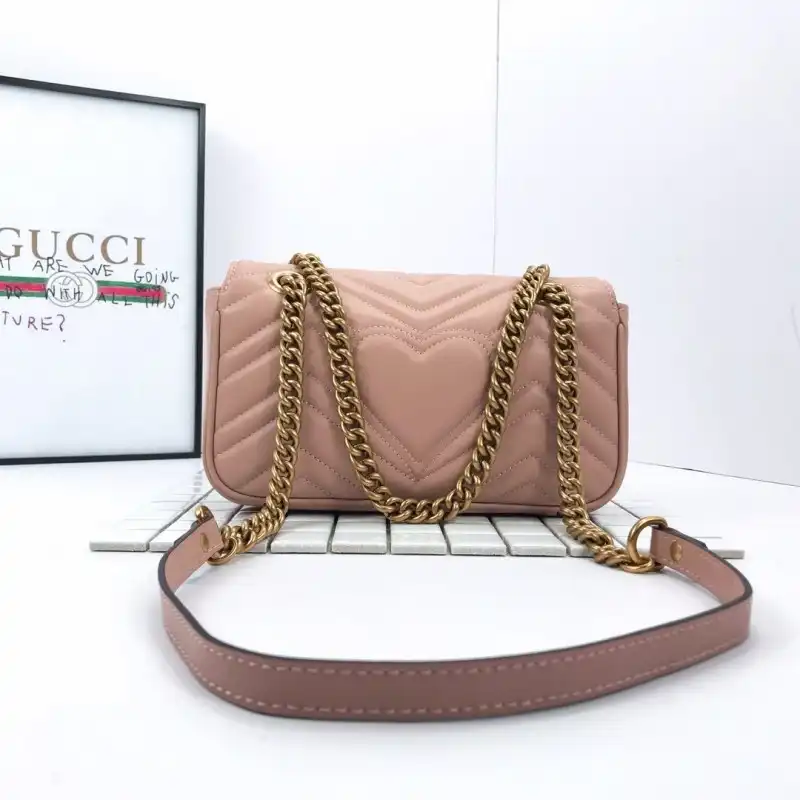 G*u*i bags 19b57g0008