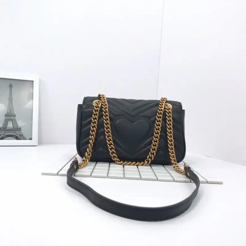 G*u*i bags 19b57g0012