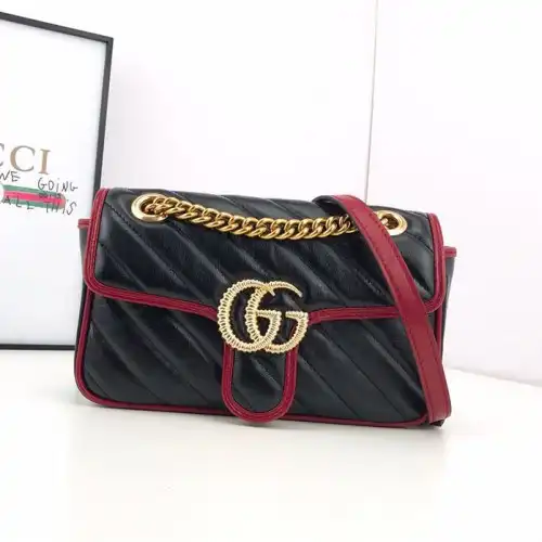 G*u*i bags 19b57g0016