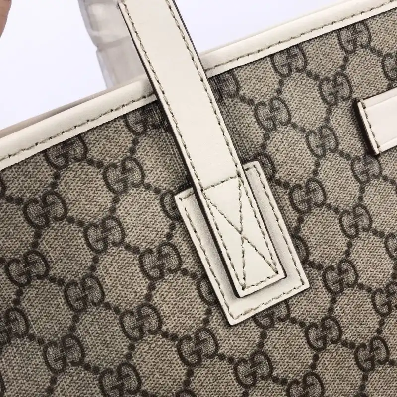 G*u*i bags 19b57g0021