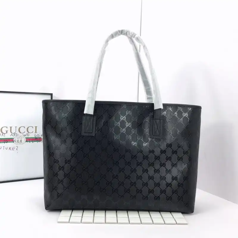 G*u*i bags 19b57g0022