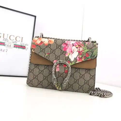 G*u*i bags 19b57g0040