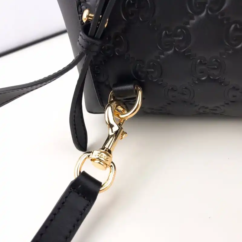 G*u*i bags 19b57g0056