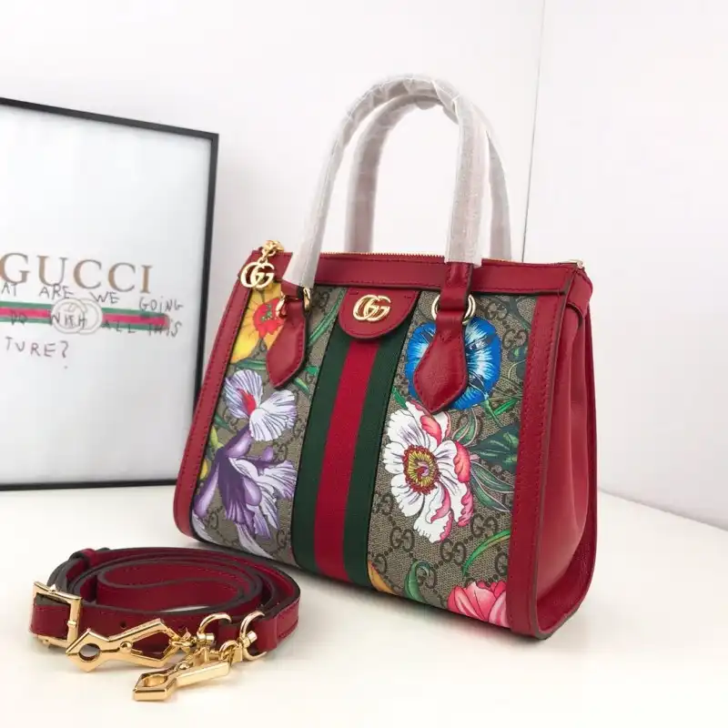 G*u*i bags 19b57g0071