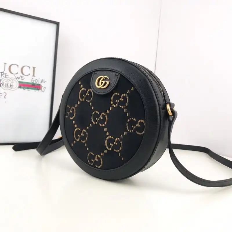 G*u*i bags 19b57g0082