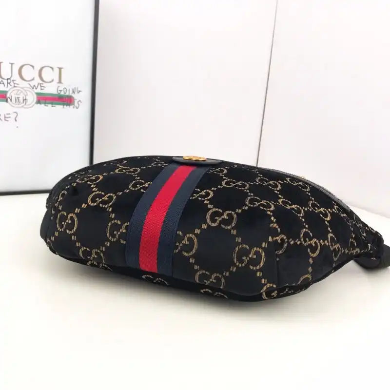 G*u*i bags 19b57g0085