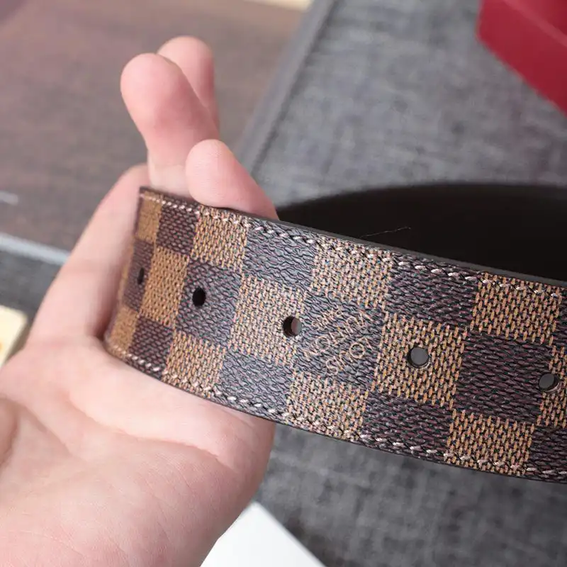 LV s Belte 19xf0098
