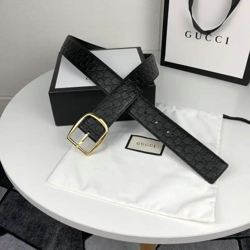 G*u*i s belt 2007xf0087