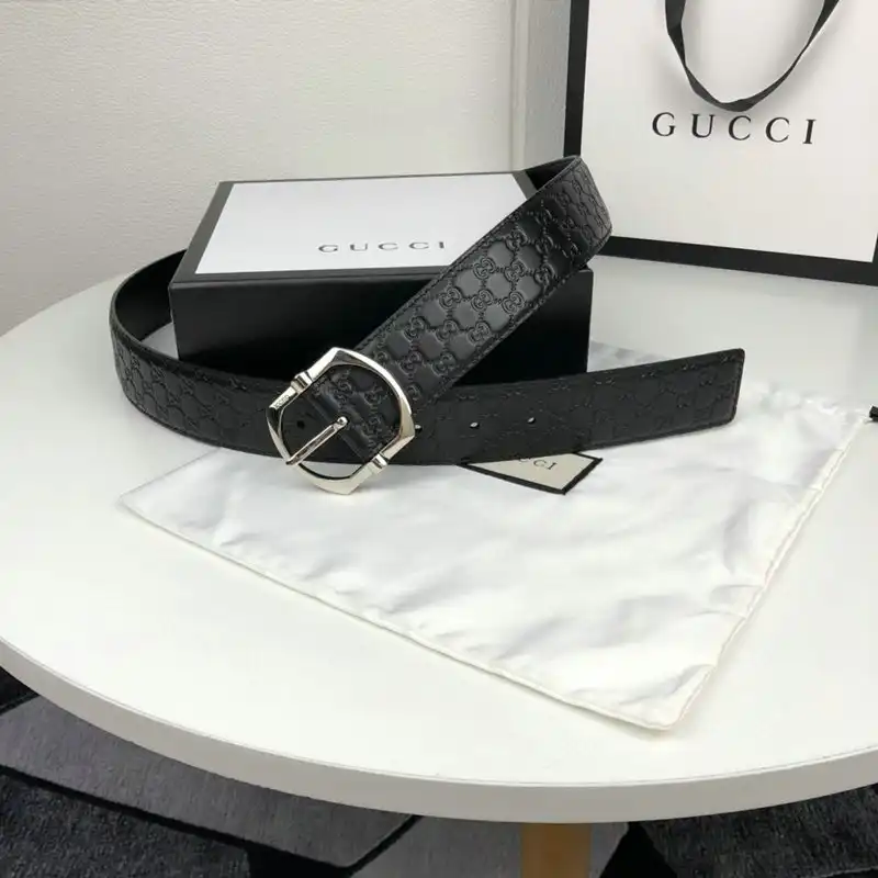 G*u*i s belt 2007xf0090