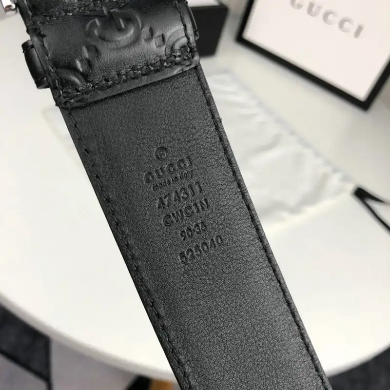 G*u*i s belt 2007xf0094