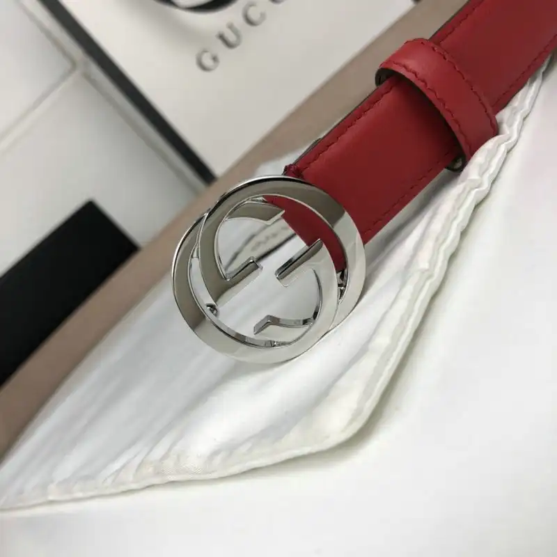 G*u*i s belt 2009xf0023