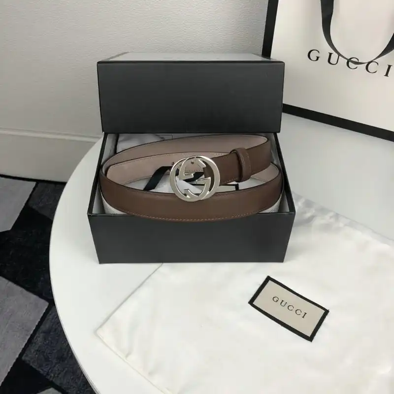 G*u*i s belt 2009xf0025