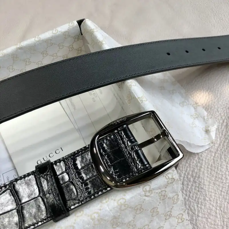 G*u*i s belt 2009xf0072