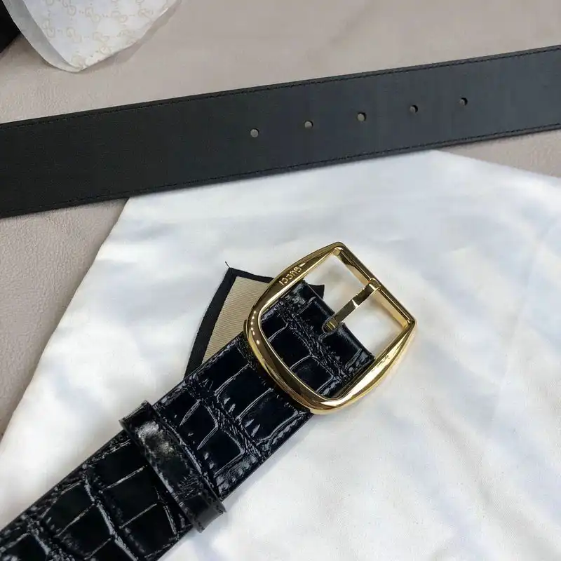G*u*i s belt 2009xf0073