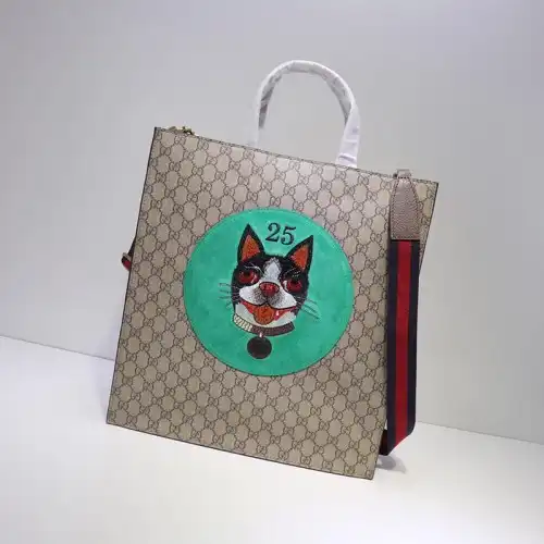 G*u*i tote bags 19gm0014