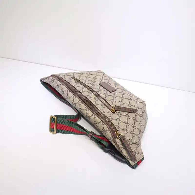 G*u*i belt bags 19gm0026