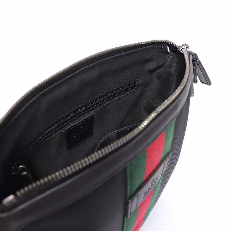 G*u*i crossbody bag 19gm0042