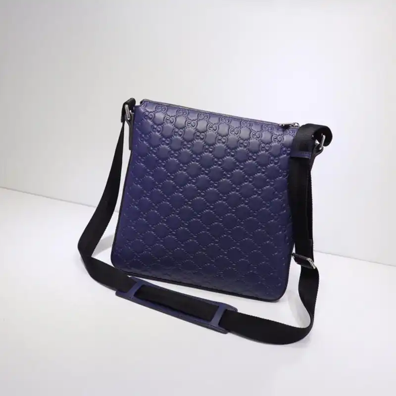 G*u*i crossbody bag 19gm0049