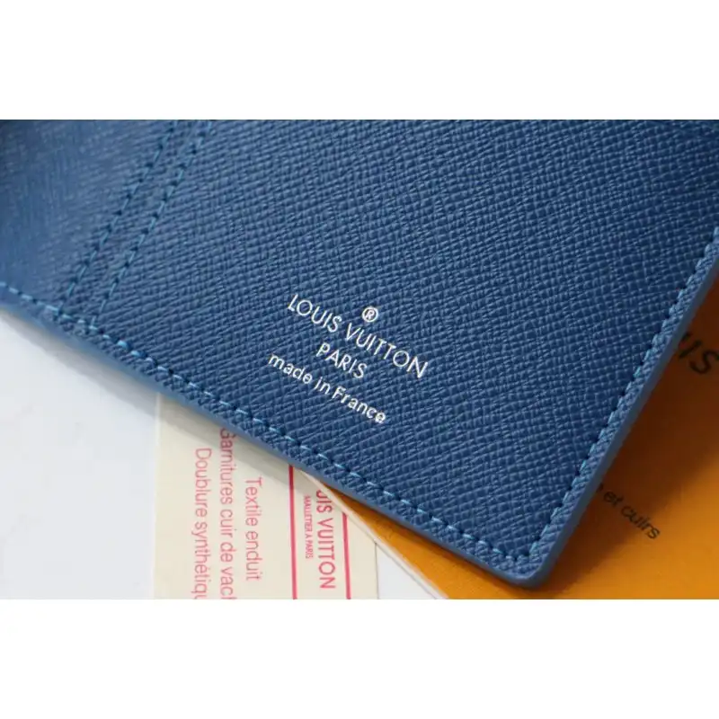 LV Bags 205B570006