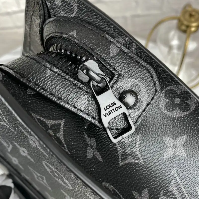 LV Bags 206B570088