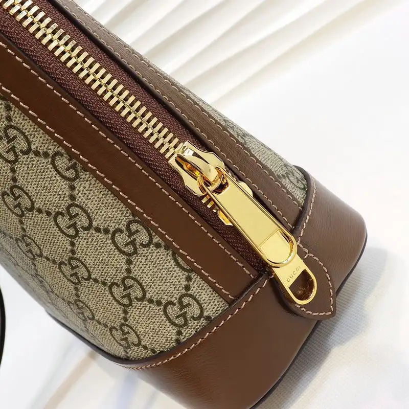 G*u*i bags 206b570136