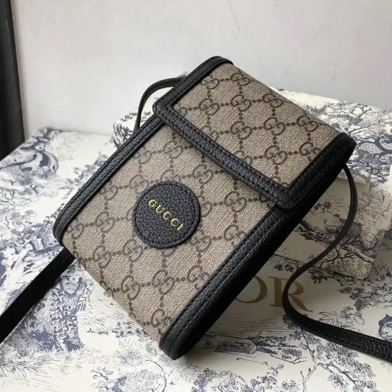 G*u*i bags 208b570058