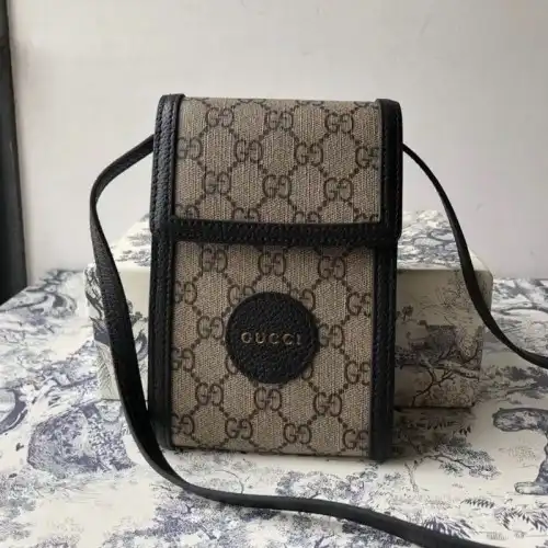 G*u*i bags 208b570058