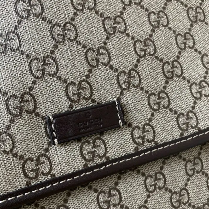 G*u*i bags 208b570061