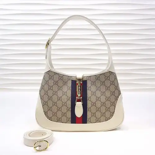G*u*i bags 208b570140