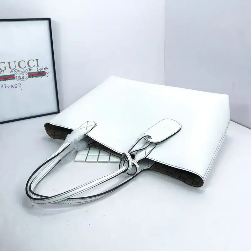 G*u*i bags 20b570075