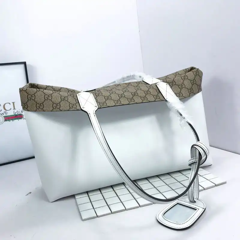 G*u*i bags 20b570075