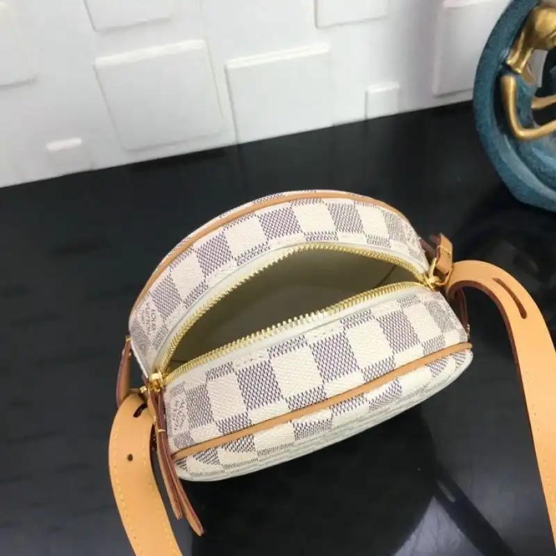 G*u*i bags 20b570081