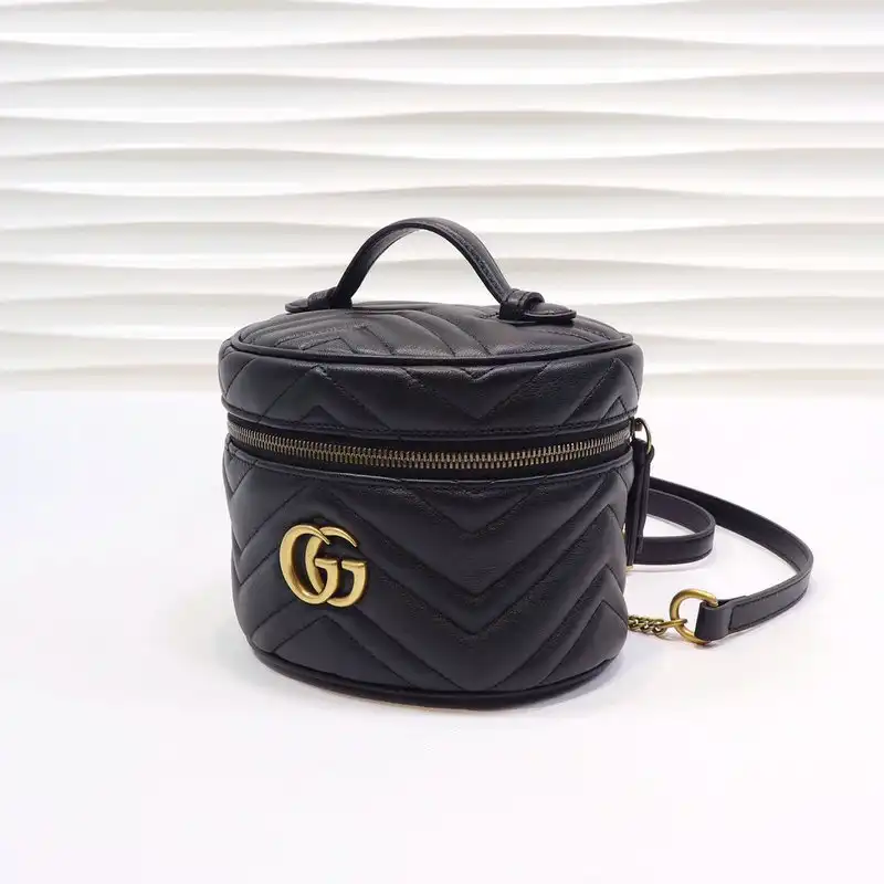 G*u*i bags 20b570246