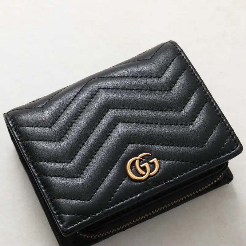 G*u*i bags 20b570307