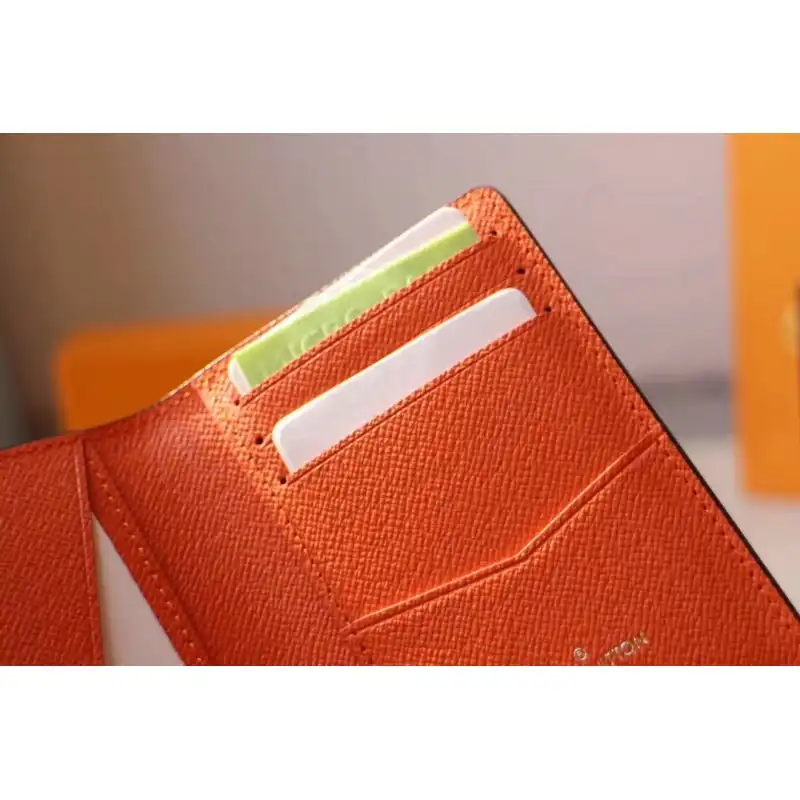 LV Bags 20B570315