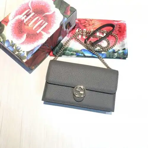 G*u*i bags 20guc0037