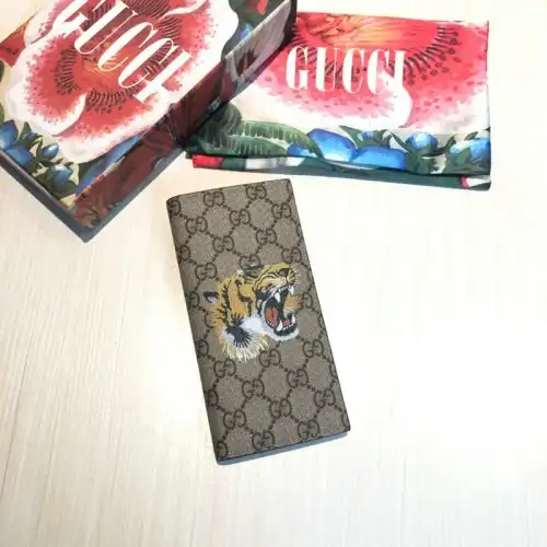 G*u*i bags 20guc0069